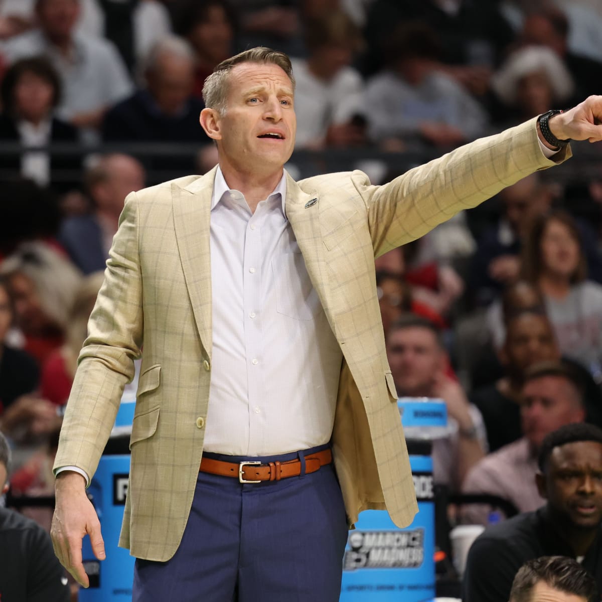 Nate Oats leads the Crimson Tide with plenty of question marks surrounding his team - SEC Basketball Preview Picks Predictions