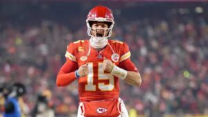 Patrick Mahomes and the Kansas City Chiefs look to defend home turf as an underdog in NFL Week 4.