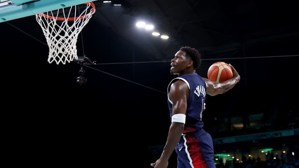 Brazil vs USA Olympic Men's Basketball Quarterfinal Prediction & Picks cover Anthony Edwards dunk