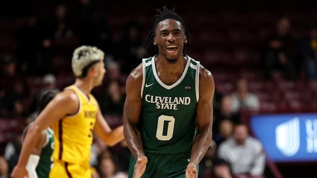 Tevin Smith (#0, pictured) and Cleveland State will meet Florida Gulf Coast in the 2025 CBI semifinals