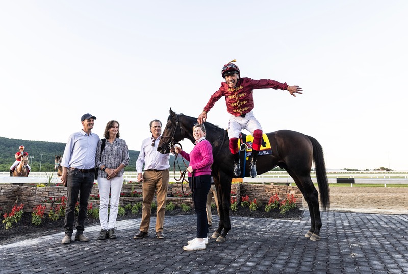 Frankie Detorri does his famous flying dismount after winning at Penn National