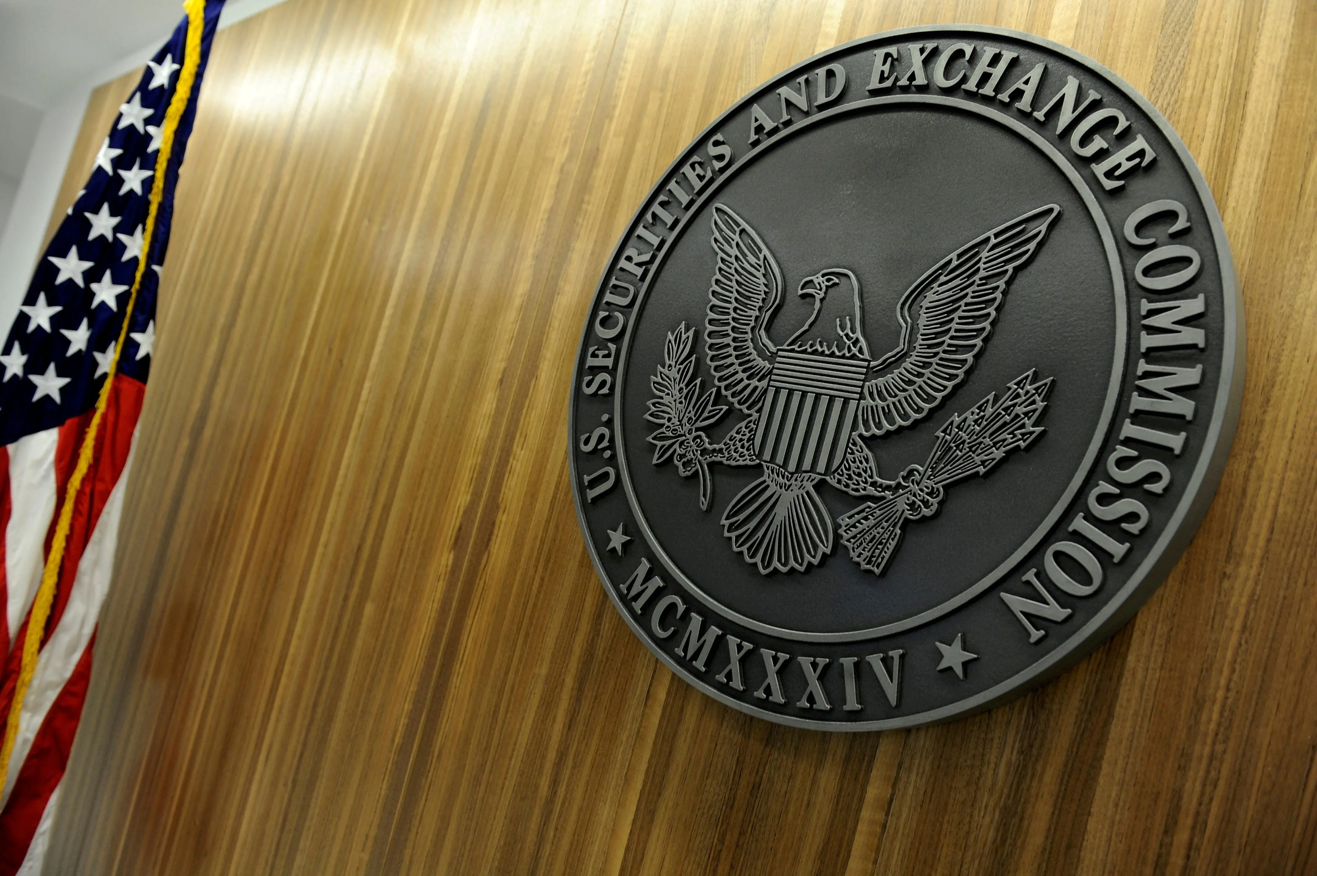 US SEC Postpones Decision on Grayscale Avalanche, Cardano ETFs