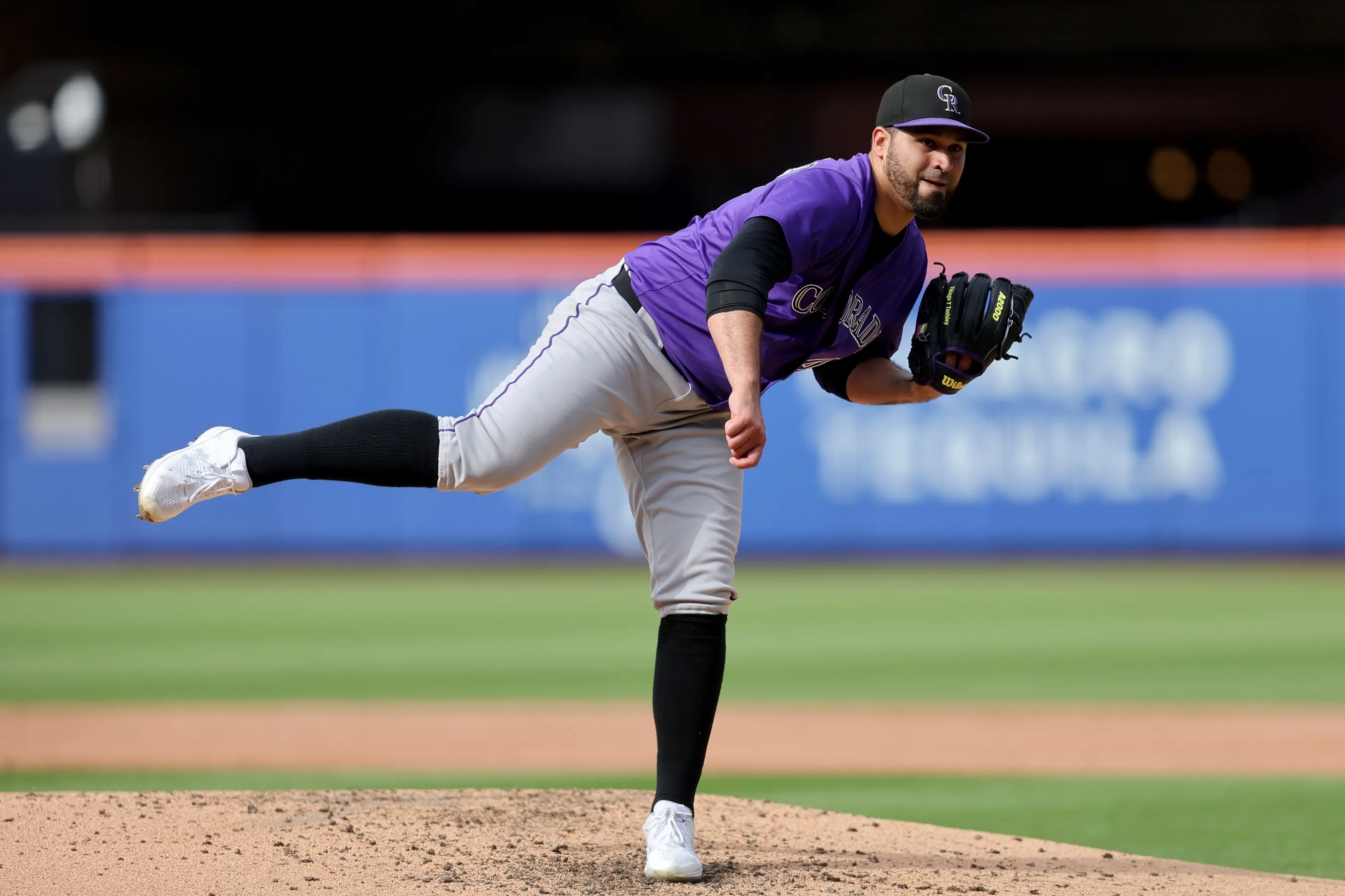 Antonio Senzatela starting pitcher for Rockies
