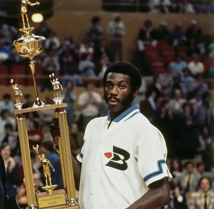 Bob McAdoo Buffalo Braves 1974-75 MVP