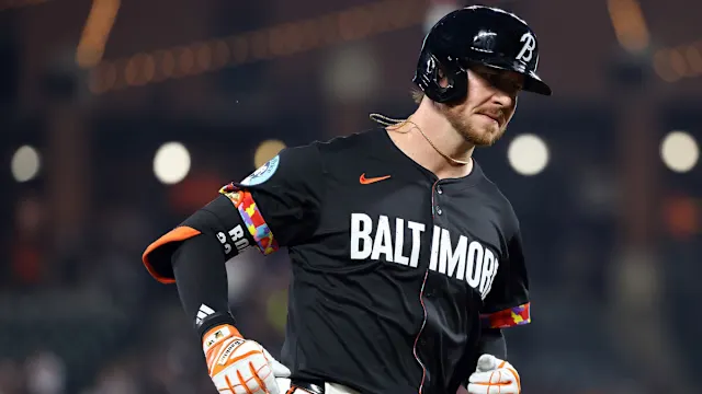 Ryan O'Hearn trotting