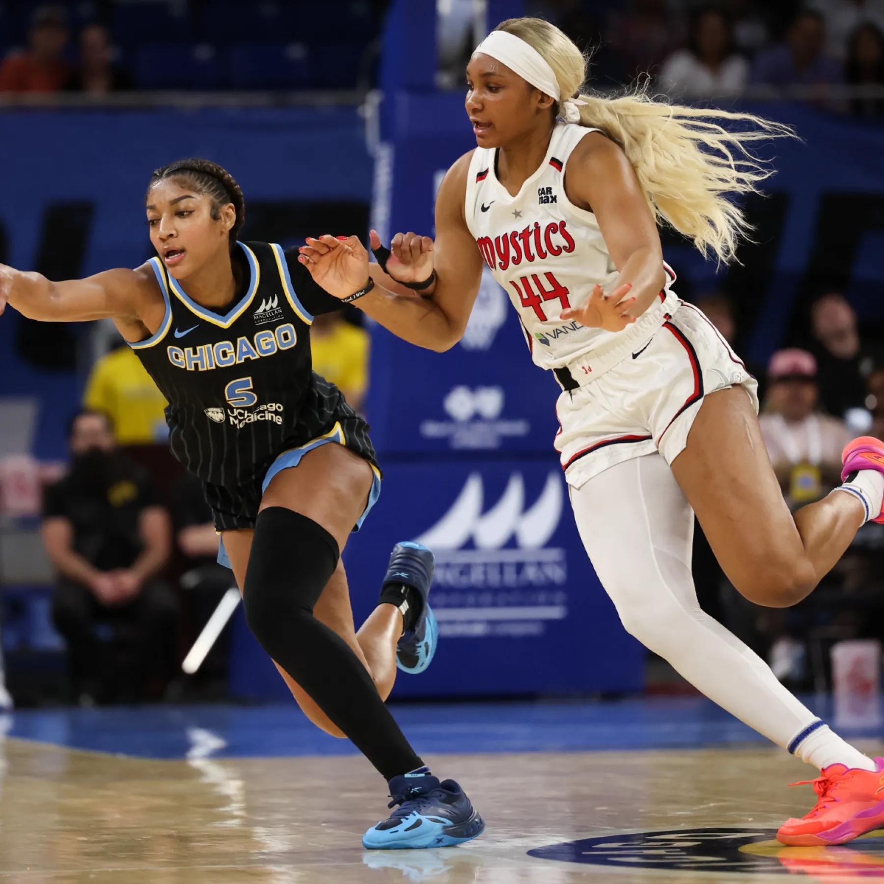 Angel Reese and Kiki Iriafen