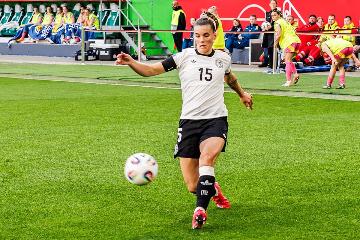 Selina Cerci and Germany look to gain a spot in the Women's EURO Final - France Germany Picks