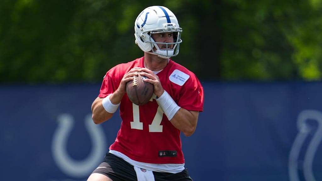 Daniel Jones signed with the Indianapolis Colts this offseason - AFC South Preview Picks Predictions