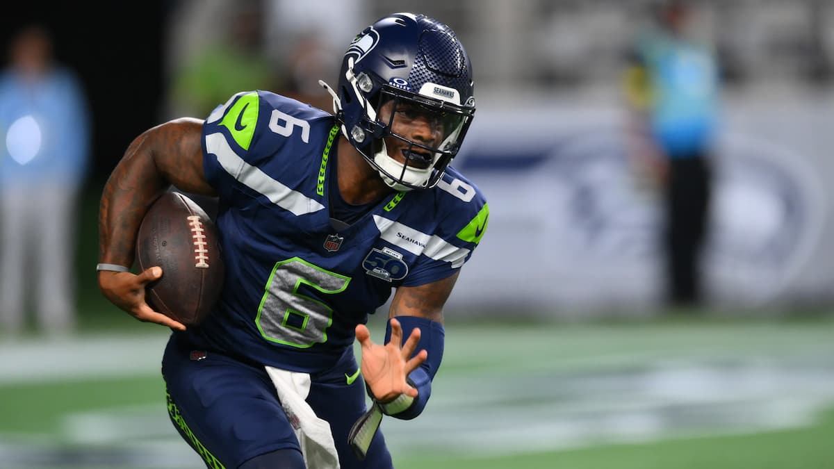 Jalen Milroe will likely play the entire game tonight in Green Bay - Seahawks Packers Picks