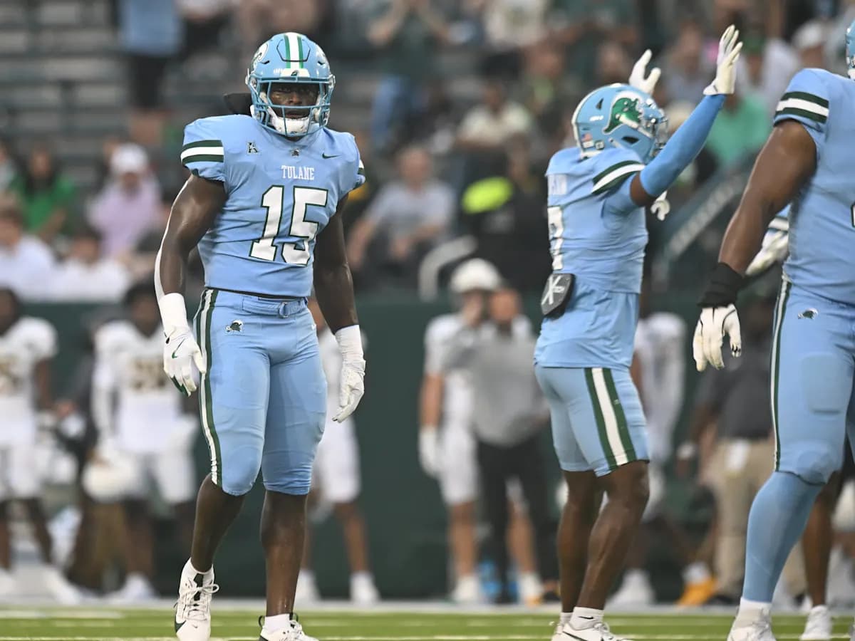 Sam Howard leads Tulane's defensive unit this upcoming season - Tulane Green Wave Win Total Picks