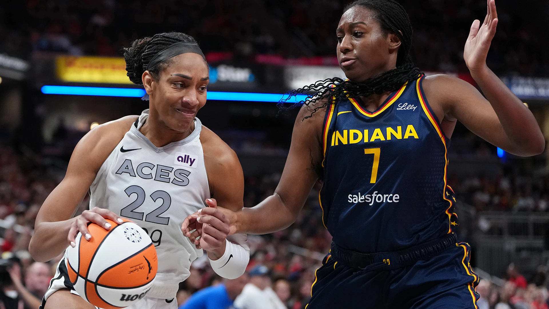 A'ja Wilson and Aliyah Boston