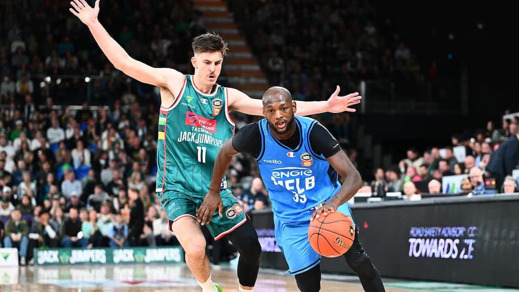Milton Doyle of Melbourne United handles the ball during an NBL Round 1 game vs. the Tasmania JackJumpers - Melbourne United vs. South East Melbourne Phoenix NBL Round 2 Prediction & Picks (9/25/2025)