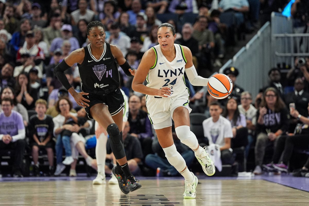 Napheesa Collier and Temi Fagbenle