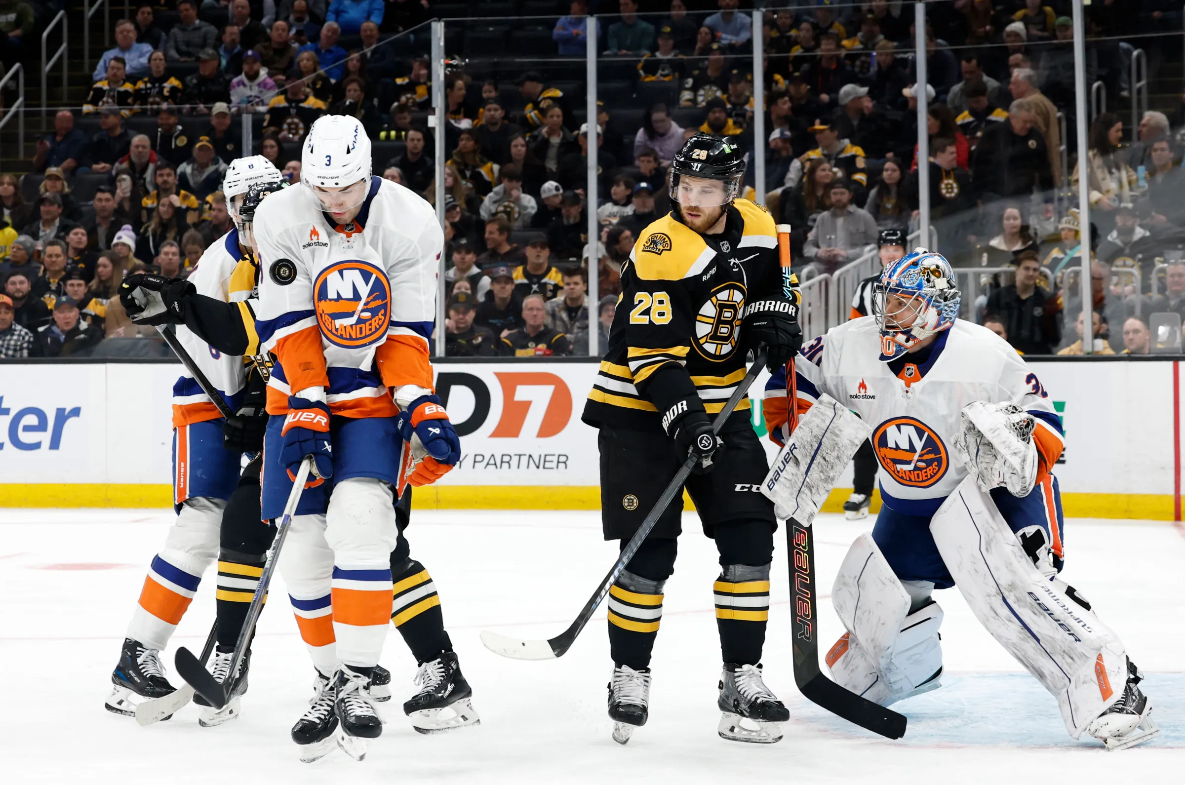 Adam Pelech and Elias Lindholm