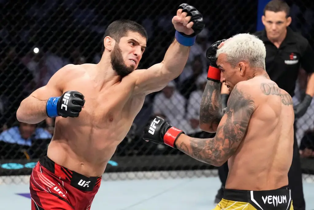 Islam Makhachev vs Charles Oliveira