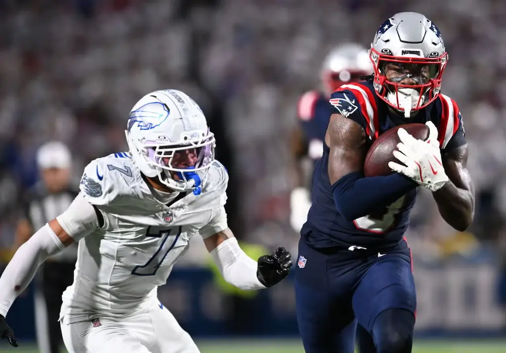 NFL Stefon Diggs New England Patriots Taron Johnson Buffalo Bills