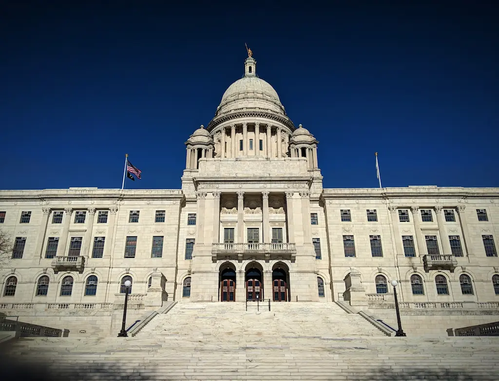 Rhode Island SB 3118 Targets Sports Betting Expansion