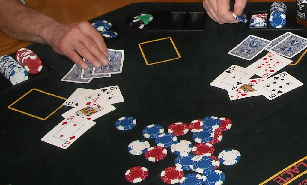 seven card stud poker game board